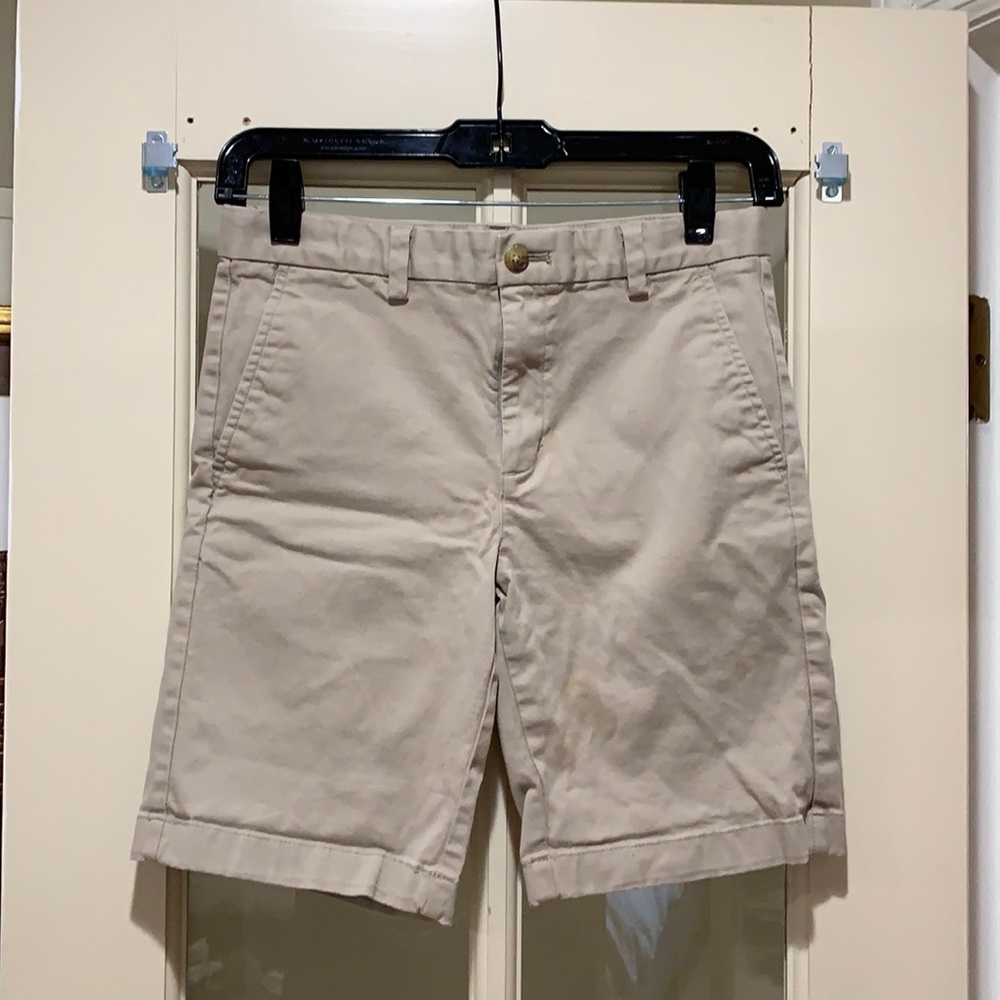 Vineyard Vines Khaki shorts